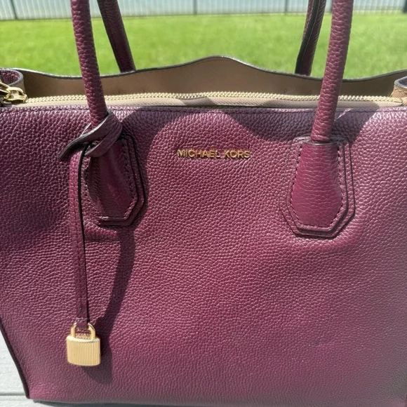 MICHAEL KORS MERCER HANDBAG - Picture 2 of 13